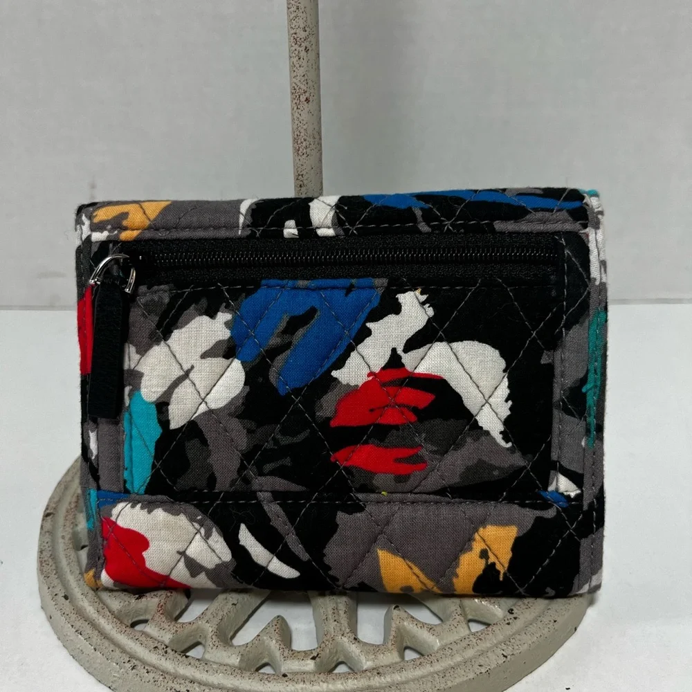 Vera Bradley Wallet - Splash Floral Print - Picture 2 of 8